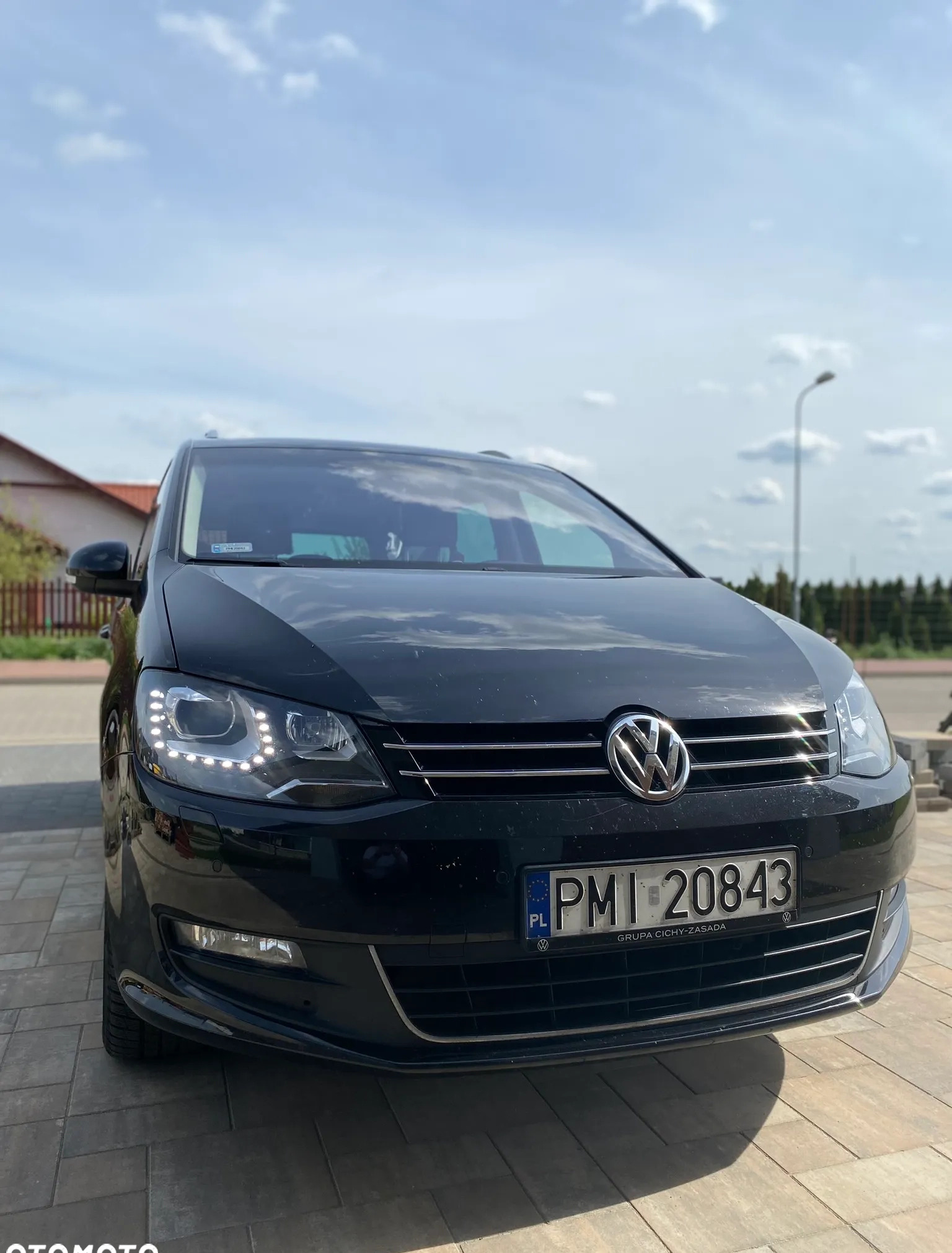 Volkswagen Sharan cena 63500 przebieg: 196500, rok produkcji 2015 z Międzychód małe 172